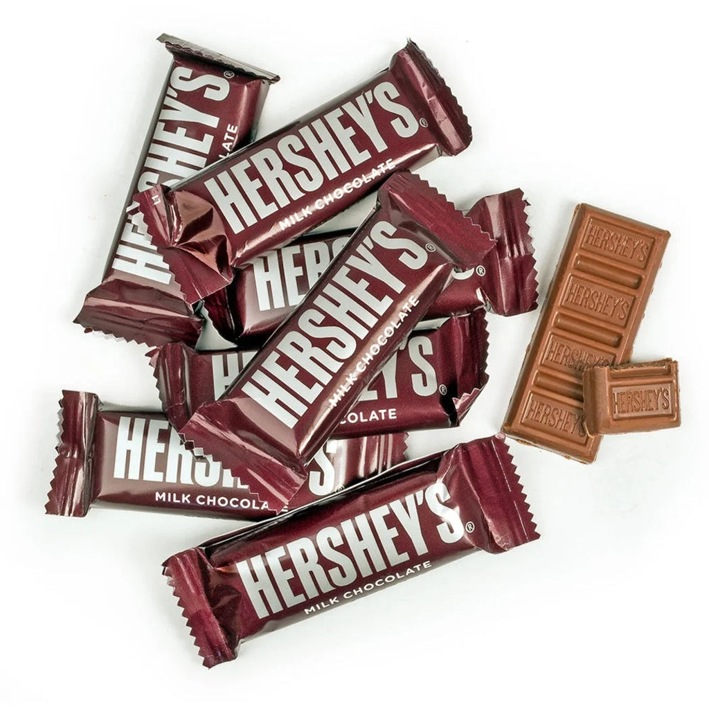 44 Pcs Bulk Valentine's Day Candy Snack Size Chocolate Bar Party Favors (19.8 oz) G7122