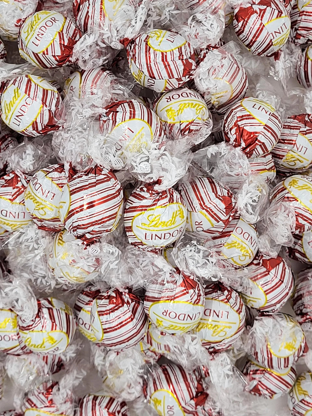 White Chocolate Peppermint Truffles, 4 lbs Q8173