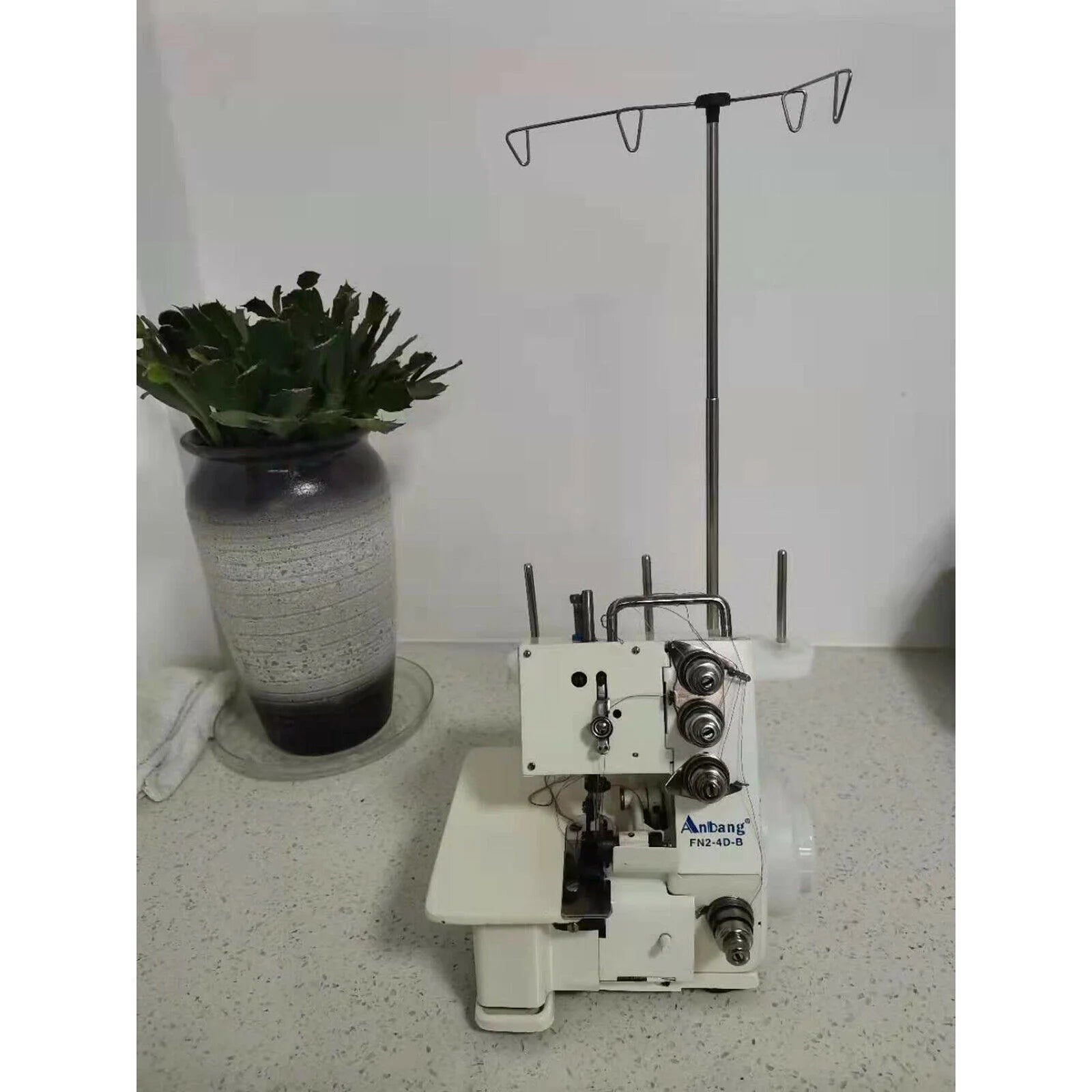 4 Thread Overlock Serger Sewing Machine P720819