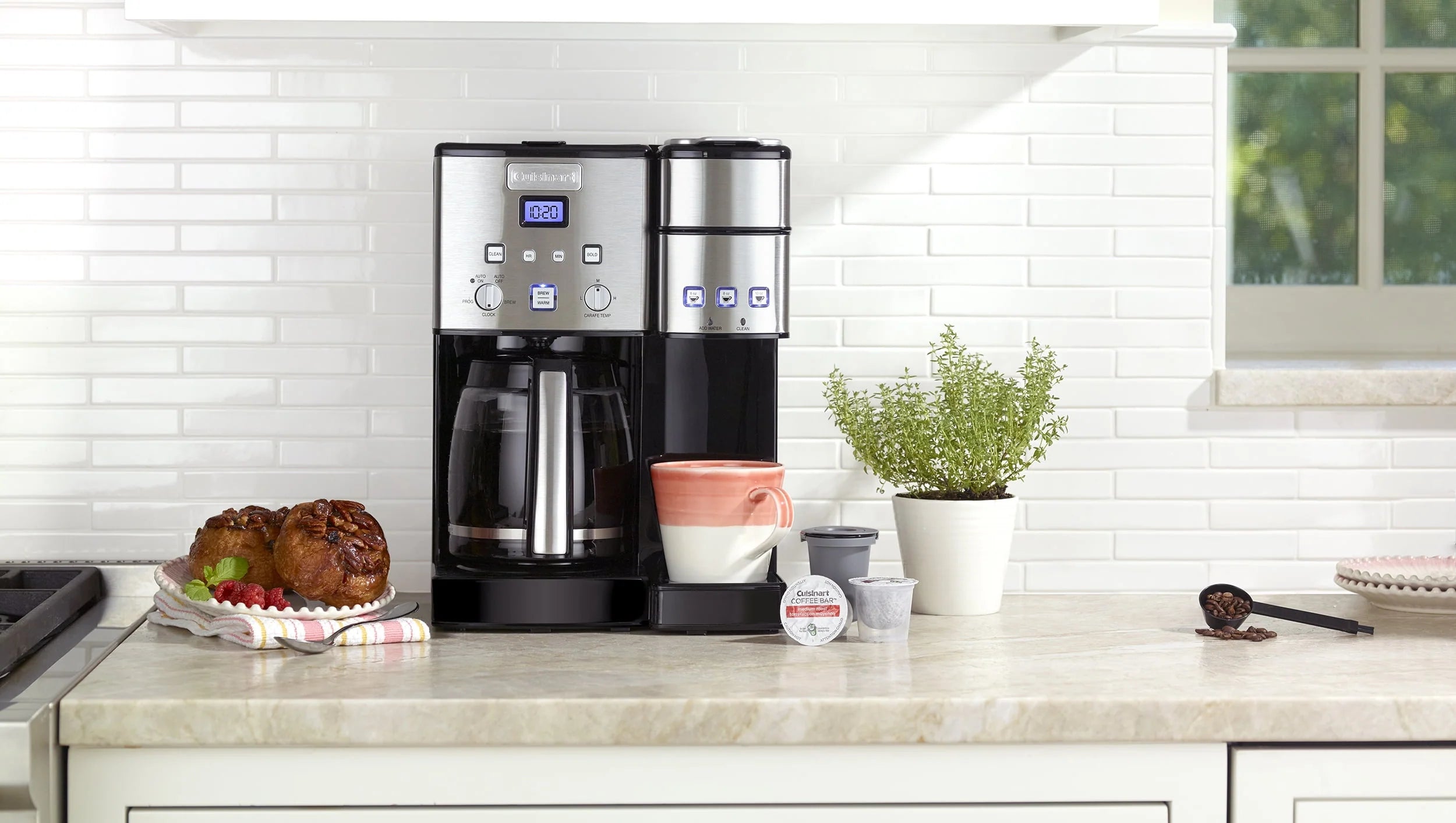 12 Cup Coffeemaker and Single-Serve Brewer Y598919