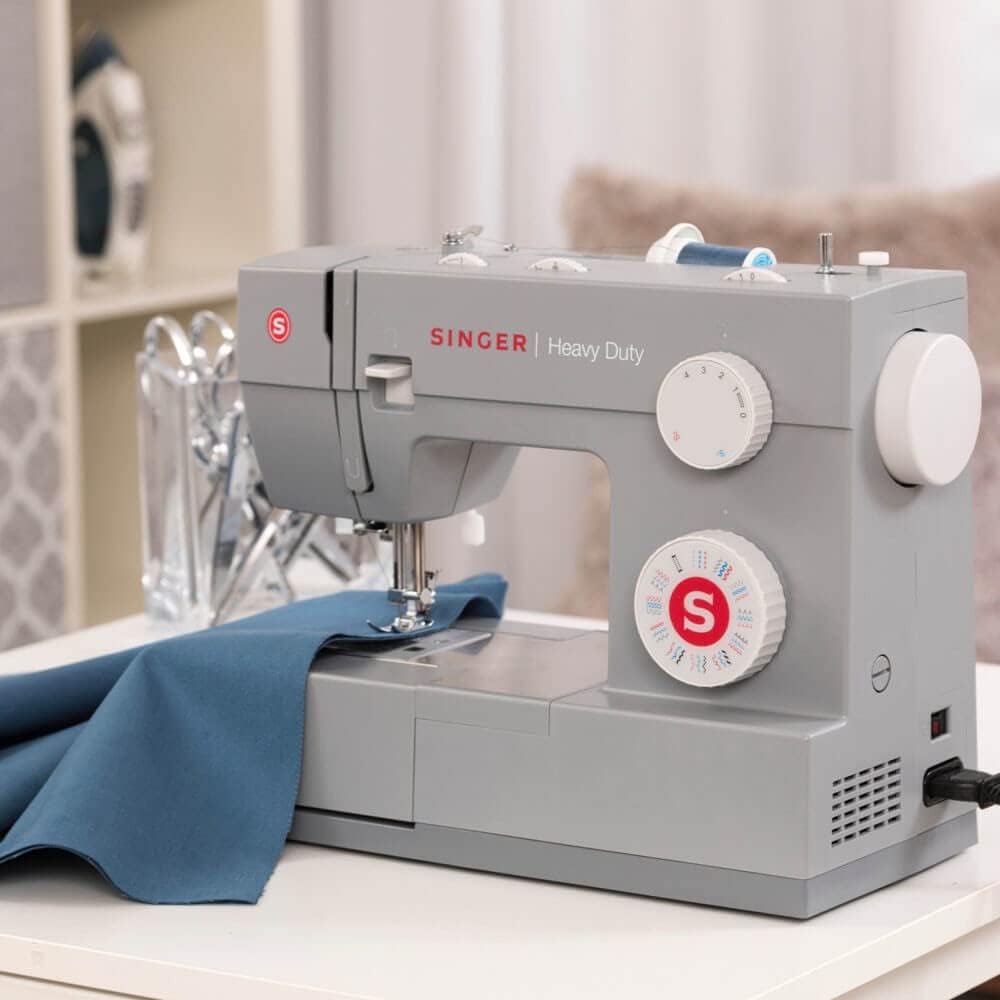 Heavy Duty Sewing Machine with Extension Table B2631