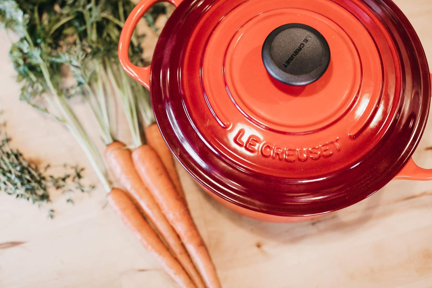 5.5 qt. Enameled Cast Iron Round Dutch Oven H897