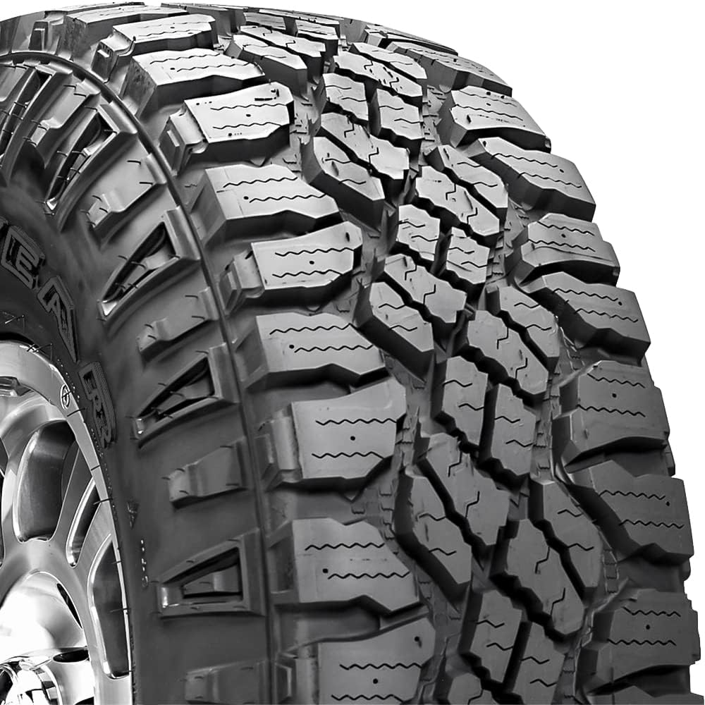 265/65R17 112S All-Season Radial Tire V99572