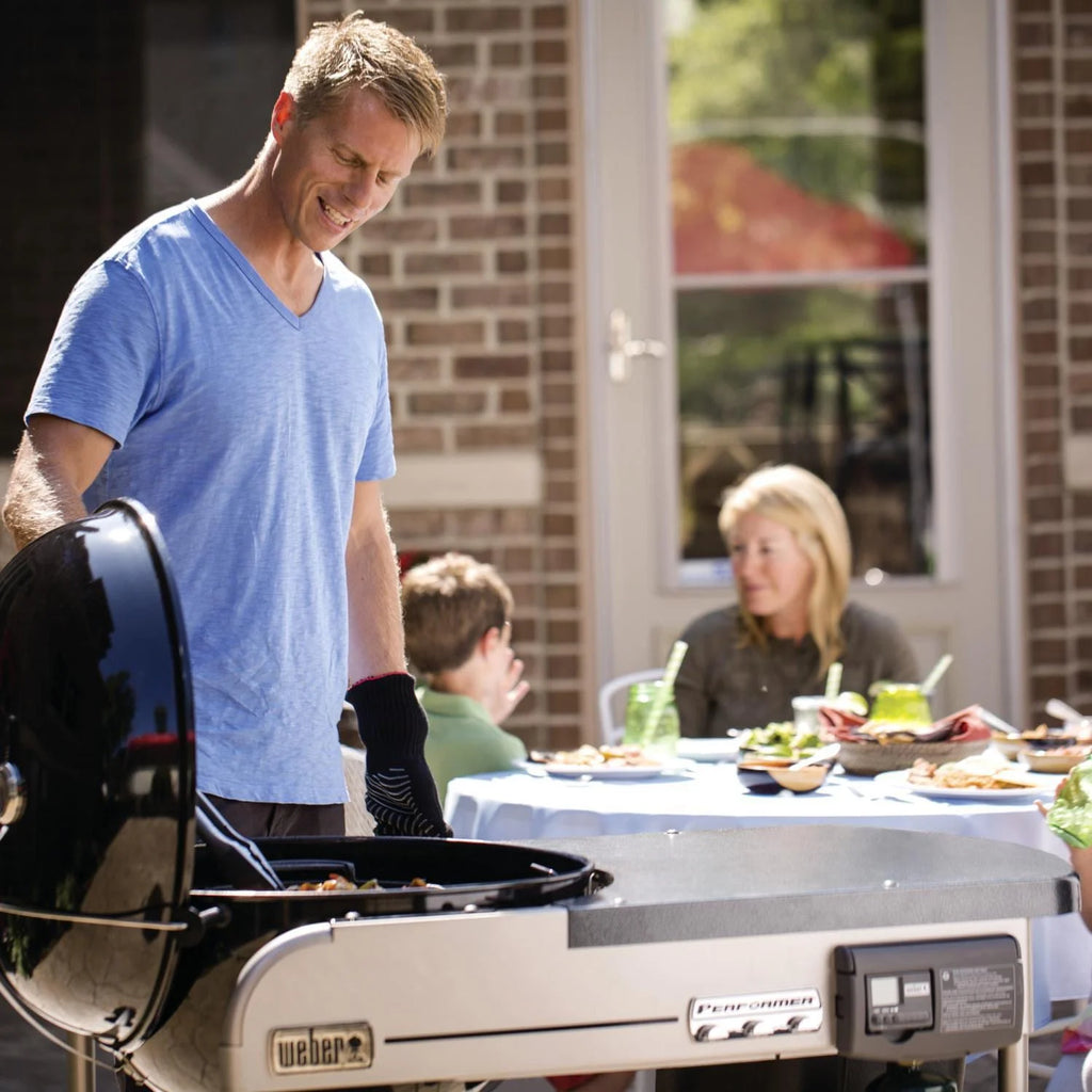 Black 22-Inch Freestanding Charcoal Grill W93524