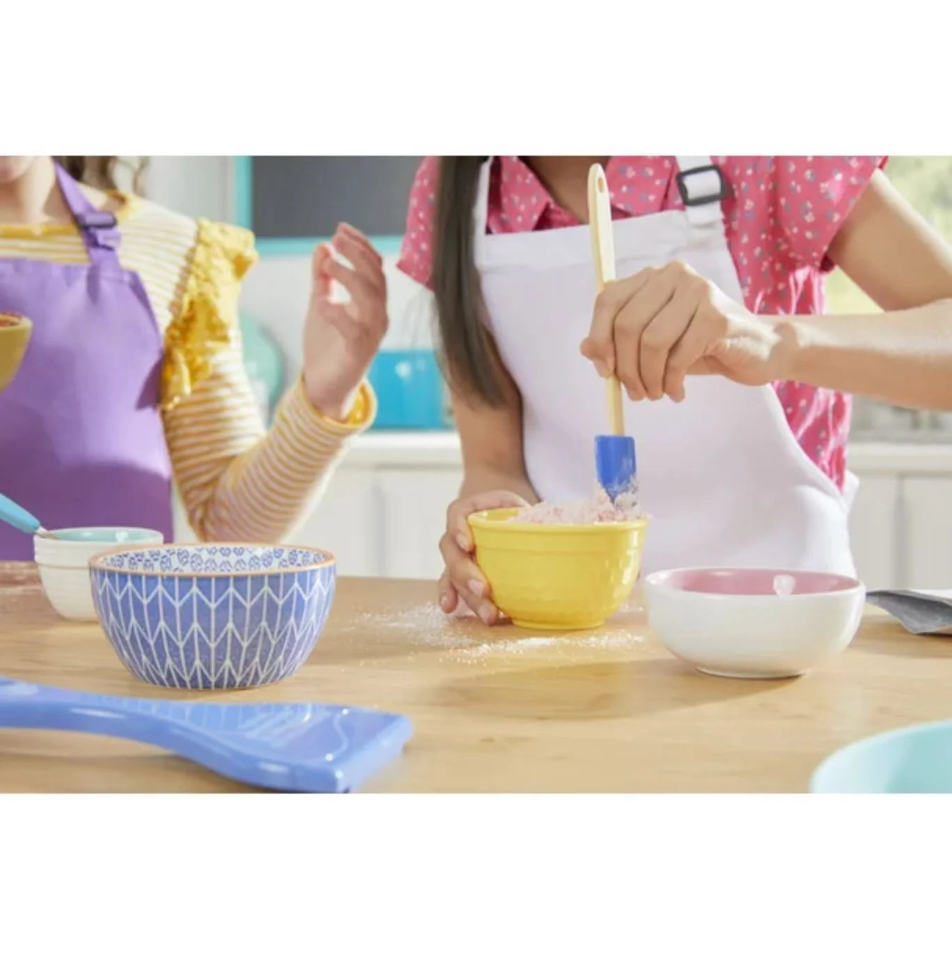 Easy Bake Oven Set with Baking Accessories - 4 Refill mixes (Red Velvet Strawberry Cupcakes, Donut, Pizza and Whoopie Pies), Unicorn Sprinkles D667