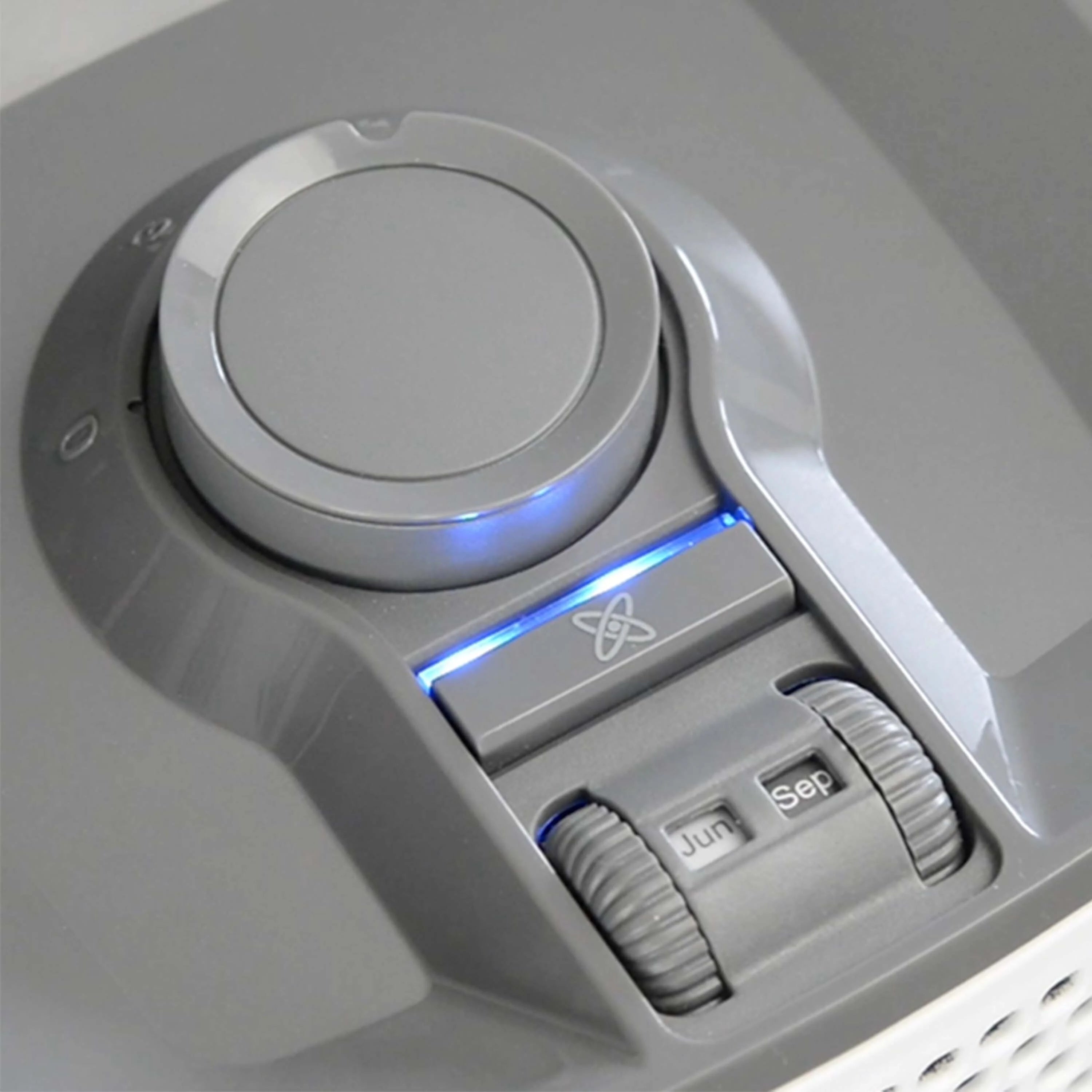 White True HEPA Mini Tower Air Purifier B25073