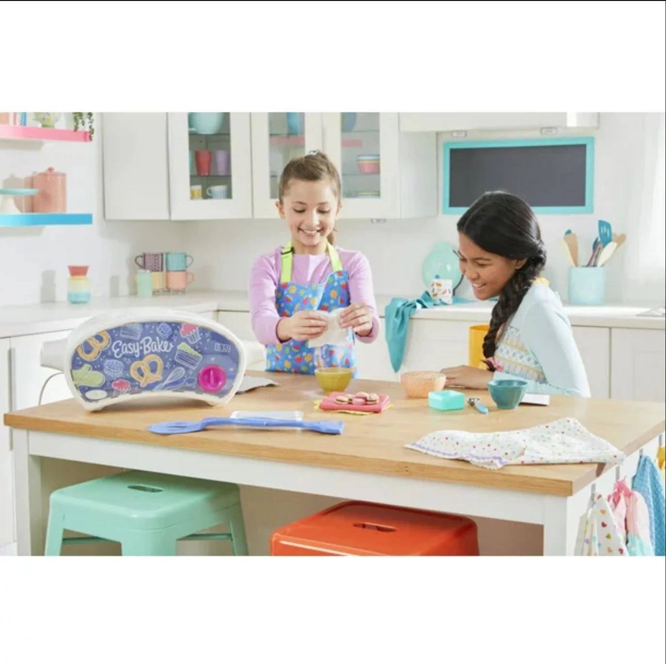 Easy Bake Oven Set with Baking Accessories - 4 Refill mixes (Red Velvet Strawberry Cupcakes, Donut, Pizza and Whoopie Pies), Unicorn Sprinkles D667