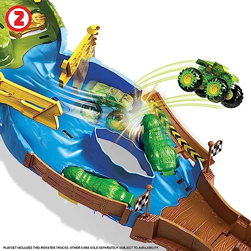 Wreckin’ Raceway Playset with Monster Trucks Bigfoot & Gunkster H3549