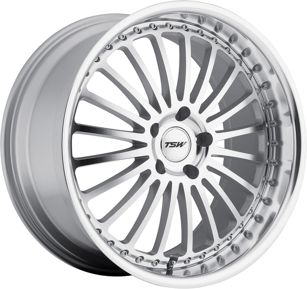 Silver Wheel with Machined Lip 18x8 J574244