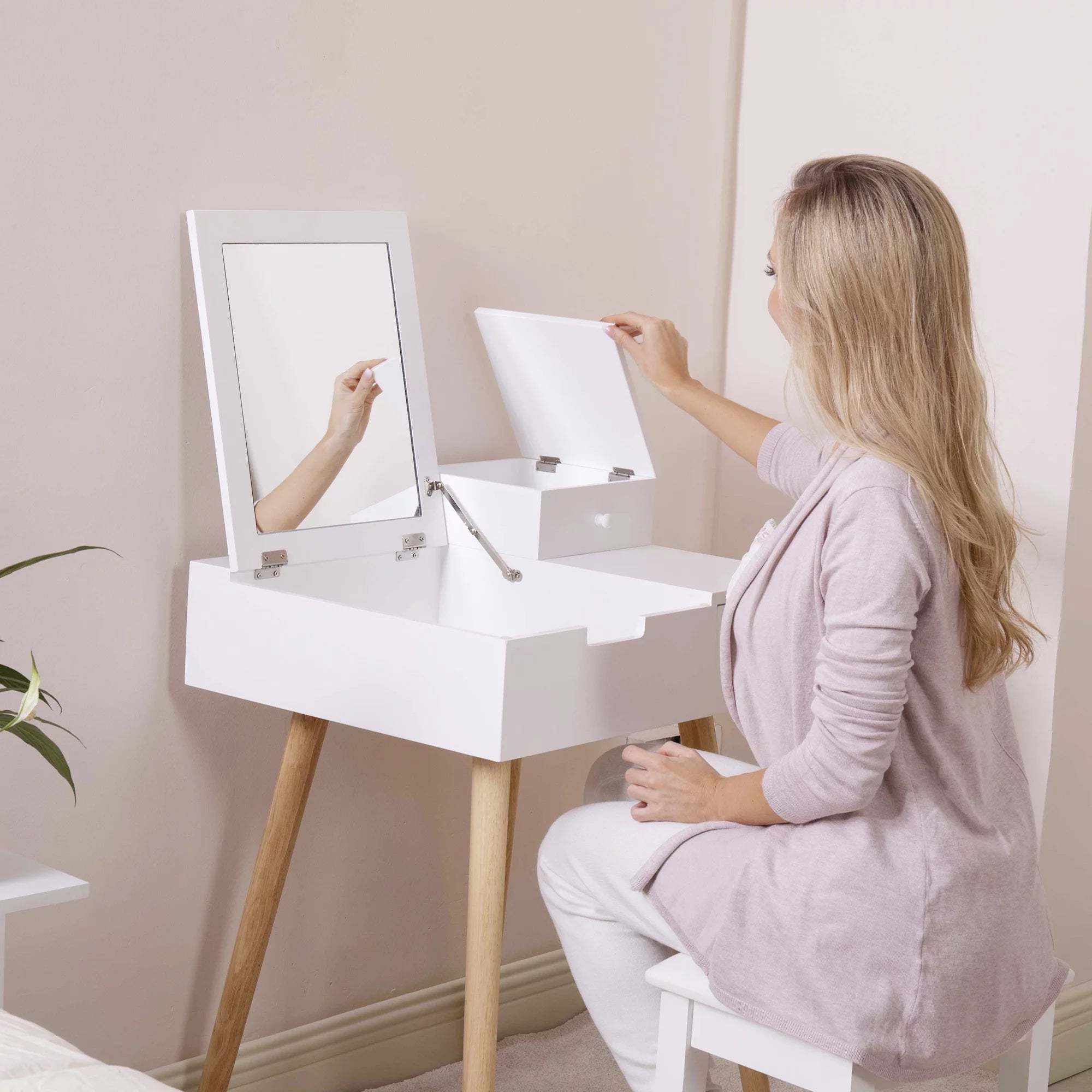 White Wooden Vanity Desk with Flip-top Mirror L457